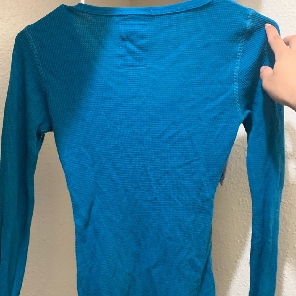 Blue fitted thermal shirt